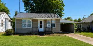 2 bed one bath one car carport with washer and dryer connections in Norman Gallery 1