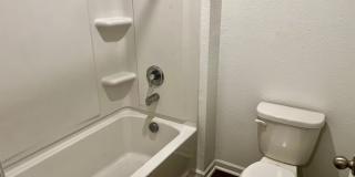Large almost new 5-bedroom home in the Arbors Gallery 13