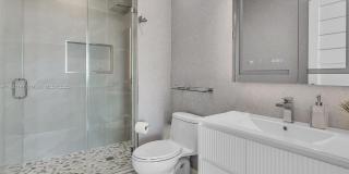 16500 Collins Ave Gallery 79