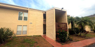 ANNUAL FURNISHED 1 BEDROOM, 1 BATH CONDO Gallery 1