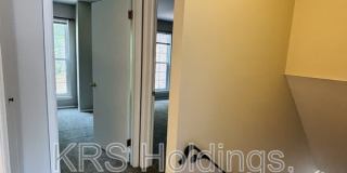 817 Pleasant St Gallery 15