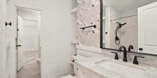 Welcome Home to East Terrell Hills! Gallery 24