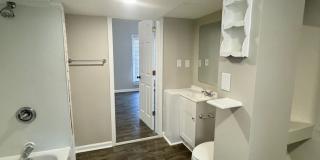 **Price reduced** Move-in Ready! Gallery 8