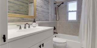 Desirable 3BR 2BTH  End Unit Townhome in Fort Myers Gallery 24