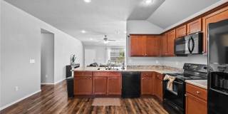 927 E Swift Drive Gallery 12
