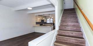 Tropic Gardens - renovated, split level 2, bedroom, 2 bath with 2 parking stalls Gallery 6