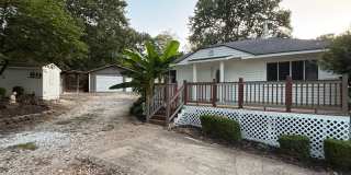 Country Living on 3 Acres – 5 Bed / 3 Bath Farmhouse in Springdale! Detached Garages/Shops Gallery 1
