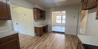 Union Schools-Peters Elementary, 4 bedroom, 2 bath, 2 car garage. Gallery 13