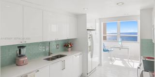 1 Grove Isle Dr Gallery 15