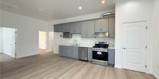 656 E I Gallery 1
