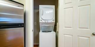 Spacious 3 Bed 2 Bath Condo With Balcony In Sought After Summerfield at Brambleton Gallery 12