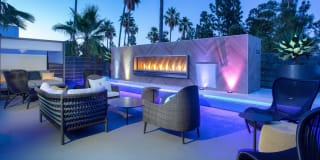 Avalon Woodland Hills Gallery 33