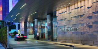 900 W Olympic Blvd 900 W Olympic Blvd Gallery 10