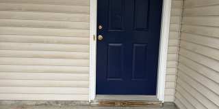 2br/2ba Paddock Place Apartment Gallery 1