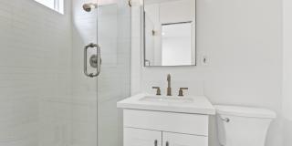 1022 Euclid Apartments Gallery 9