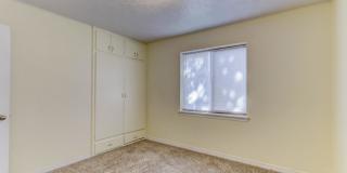 Charming 2-Bedroom Home with Spacious Backyard & Great Location Gallery 12