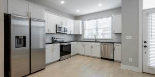1420 Stockyard Place Gallery 8