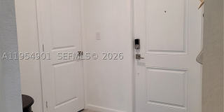 1015 SE 24th Ter Gallery 8