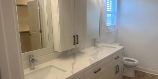 4 Bed | 3 Bath | 1 Car Garage Duplex in Kansas City w/ Move in Special Gallery 12