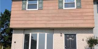97 E Hillcrest Lane Gallery 1