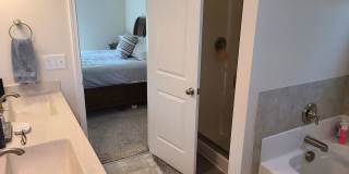 3 Bedroom, 2.5 bath unfurnished home in Hampstead near Surf City Gallery 12