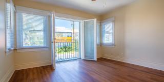 3109 S. Catalina Street Gallery 8