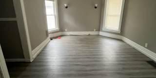151 Kenwood Avenue - Up 151 Kenwood Avenue - Up Gallery 1
