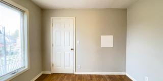 PRELEASING for AUGUST! Pet‑Friendly 4BR Walk to Ball State Gallery 19