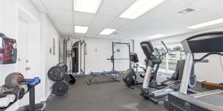 4851 W GANDY BOULEVARD Gallery 33