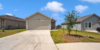 Beautiful Rental Home Located near 410 and Old Pearsall Rd. Gallery 3