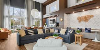 The Landing at Vinnin Square Gallery 32