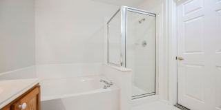 Gated Community townhome, with private garage Gallery 34