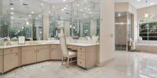 2540 Fairway Island Drive Gallery 30