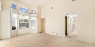 Charming Guard-Gated Southwest Las Vegas Townhome with Fireplace & Golf Course Views! Gallery 17