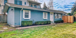 1Bd/1Ba Mercer Island House Gallery 1