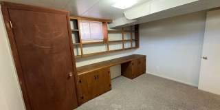 Newly Updated - Spacious 5 Bed 2 Bath Home Gallery 35