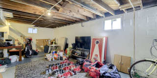 810 N 49th St Gallery 20