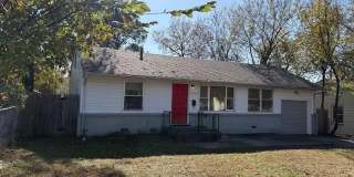 1908 West 47th Place Gallery 1