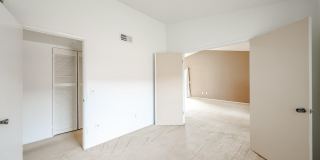 102 W Concorda Drive Gallery 5