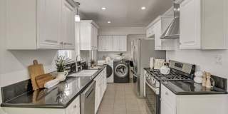 852 11th St Gallery 8