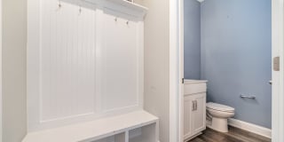Charming 2BR Townhome in Charlotte Gallery 6