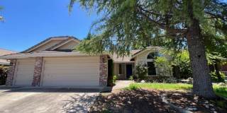 BEAUTIFUL HOME WITH POOL IN ROSEVILLE! Gallery 1