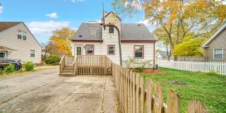 6661 Glenview Drive Gallery 27