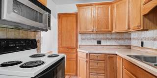 Charming 2-Bedroom Home in Old Town Bellevue! Gallery 10