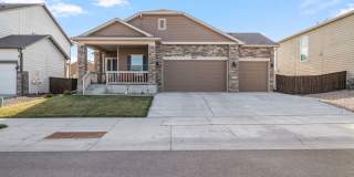 Gorgeous 5 Bed 3 Bath Home in North Loveland! Gallery 1
