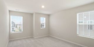 Luxury End-Unit Townhome in Desirable Chateau Community Gallery 37