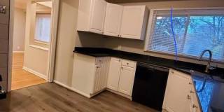 Welcome Home!!! Oak Park 3 bedroom brick ranch Gallery 1