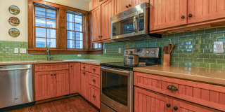 26 Atlantic Avenue Gallery 18