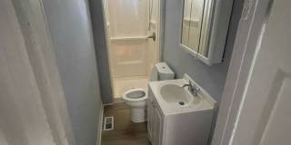 Three Bedroom One Bathroom Ready For ASAP Move In Gallery 10
