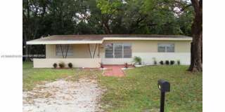 3001 SW 64th Ave Gallery 1